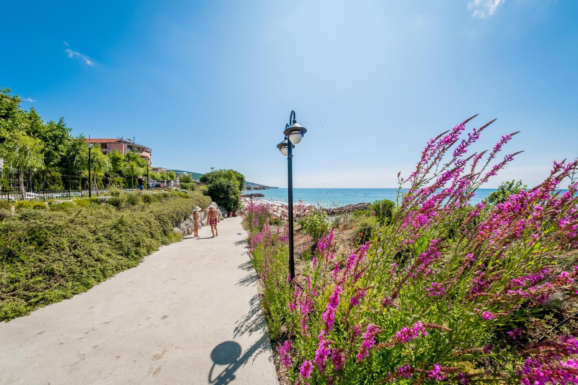Premier Fort Beach Hotel Sveti Vlas Exteriör bild
