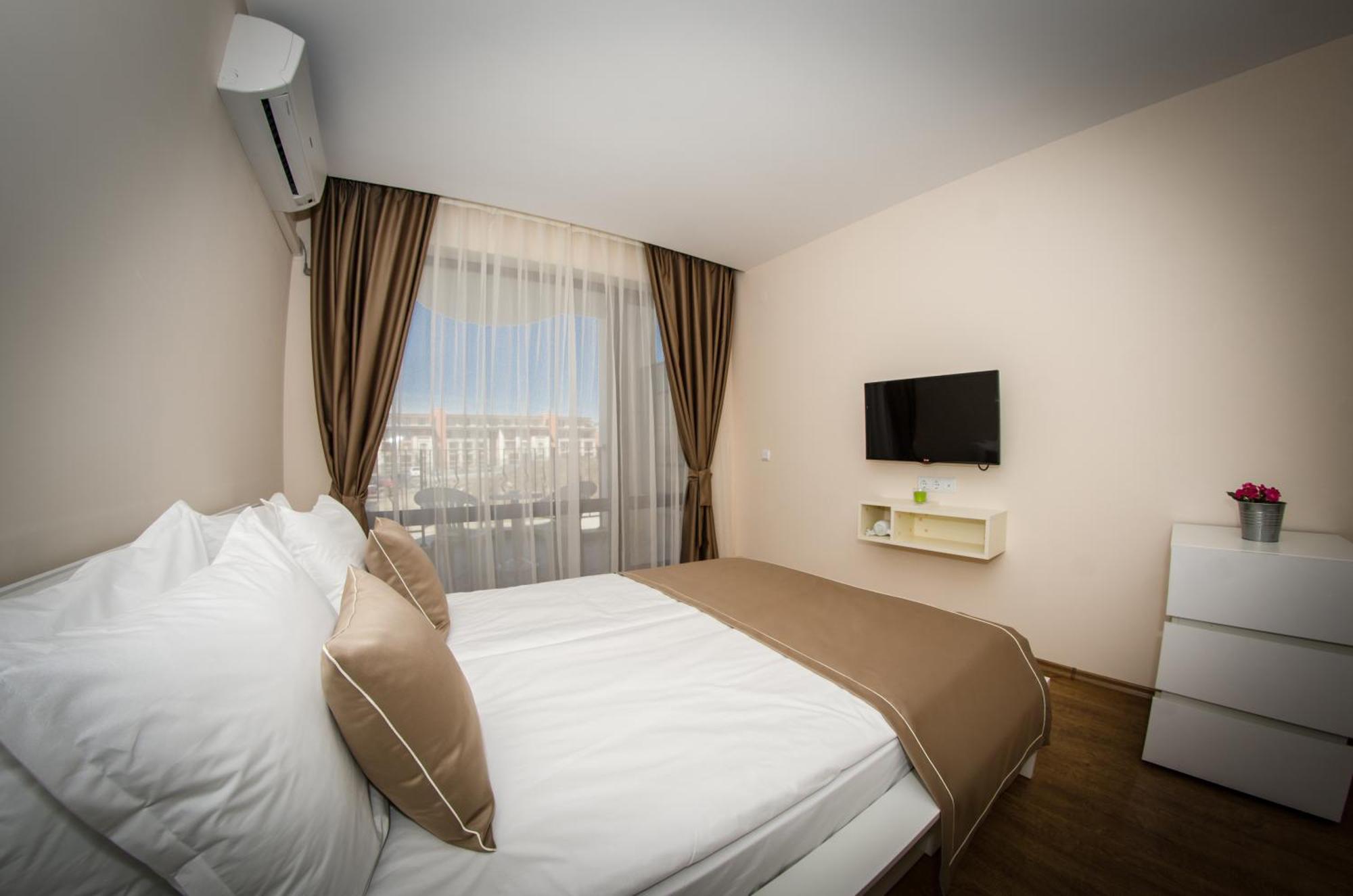 Premier Fort Beach Hotel Sveti Vlas Rum bild
